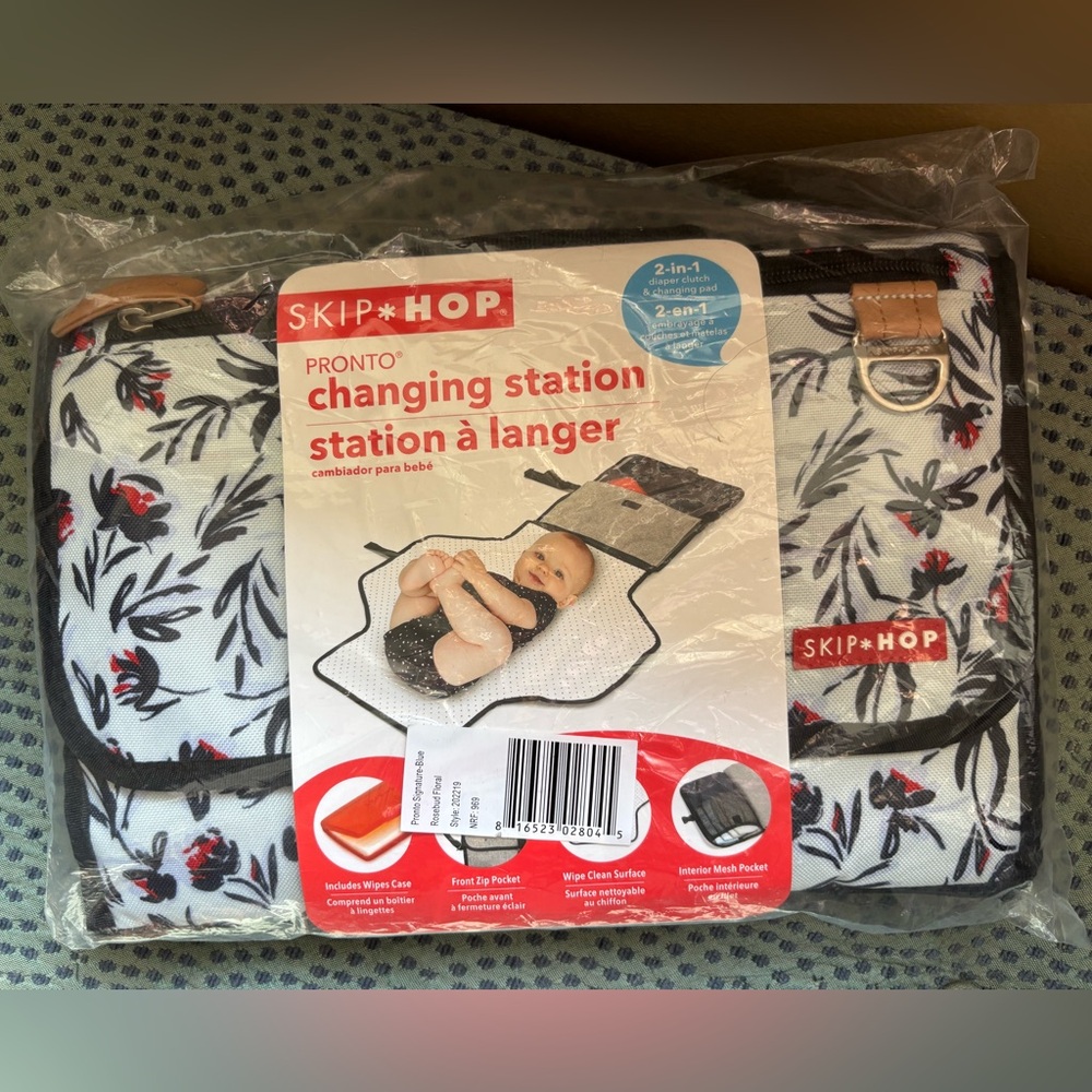 Skip Hop Pronto Changing Station